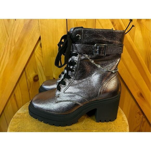Pop Yeardly Pewter Combat Ankle Boots Metallic Lug Sole Chain Womens 6.5 NWOT - Picture 3 of 7